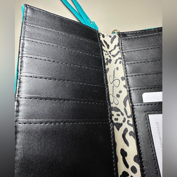 Brand New Jessica Simpson Zippered Wallet Wristlet in Teal Blue - Picture 3 of 10